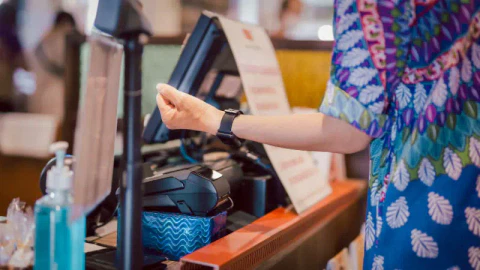 Customer payment smartwallet via smart watch terminal