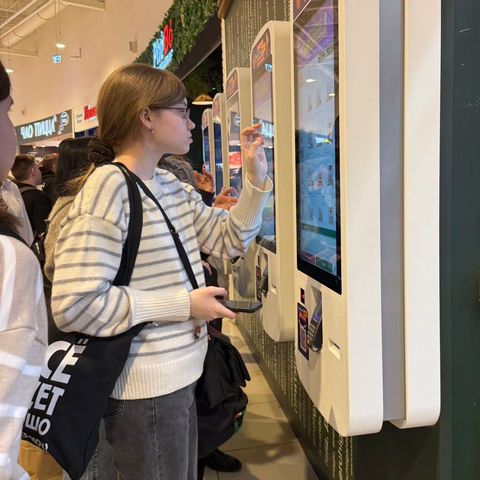 Swiftforce-self service ordering kiosk-custom-China manufacturer service